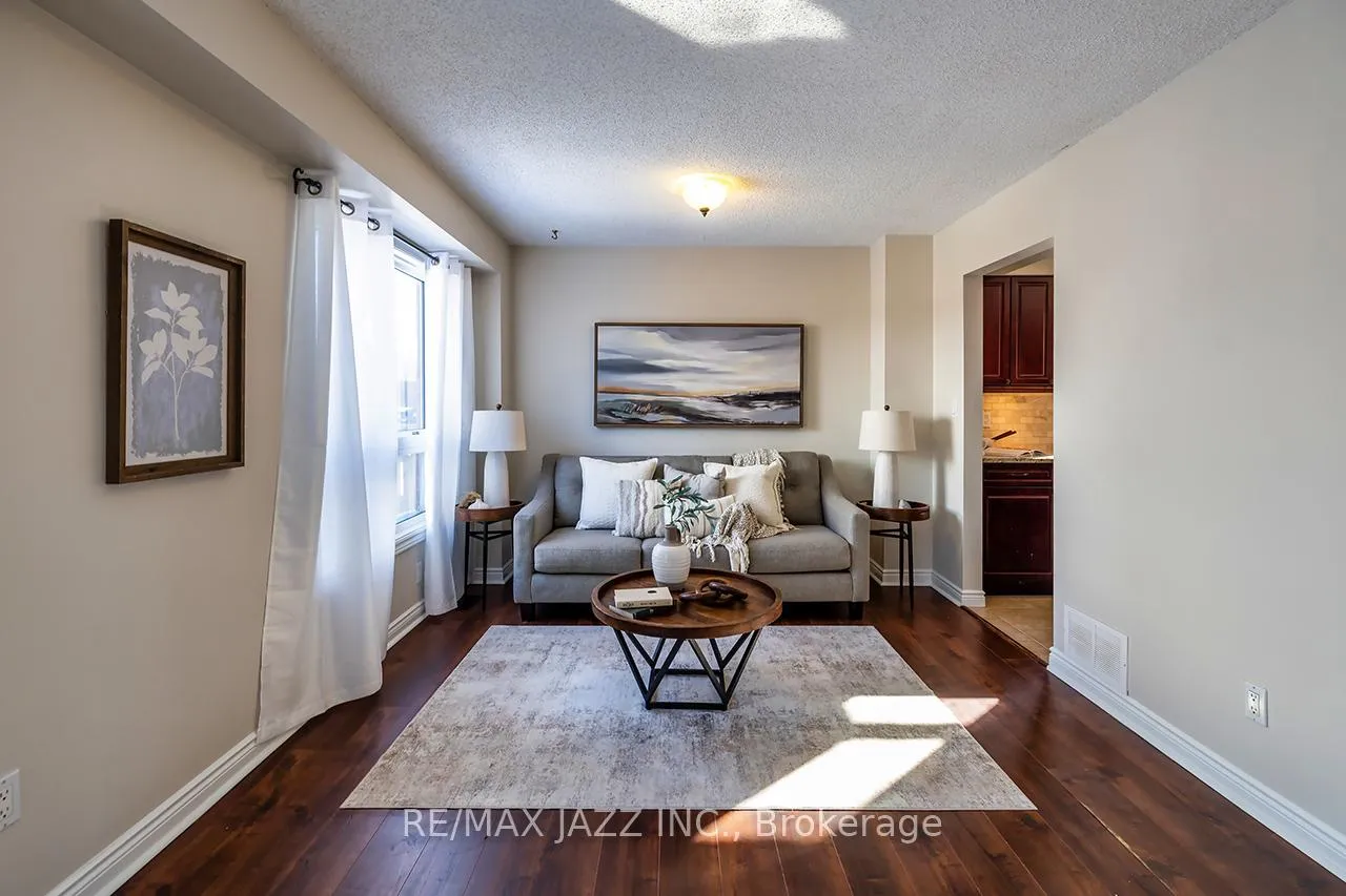Photo 14 of 38 Newport Avenue, Clarington, Courtice — HOMEH