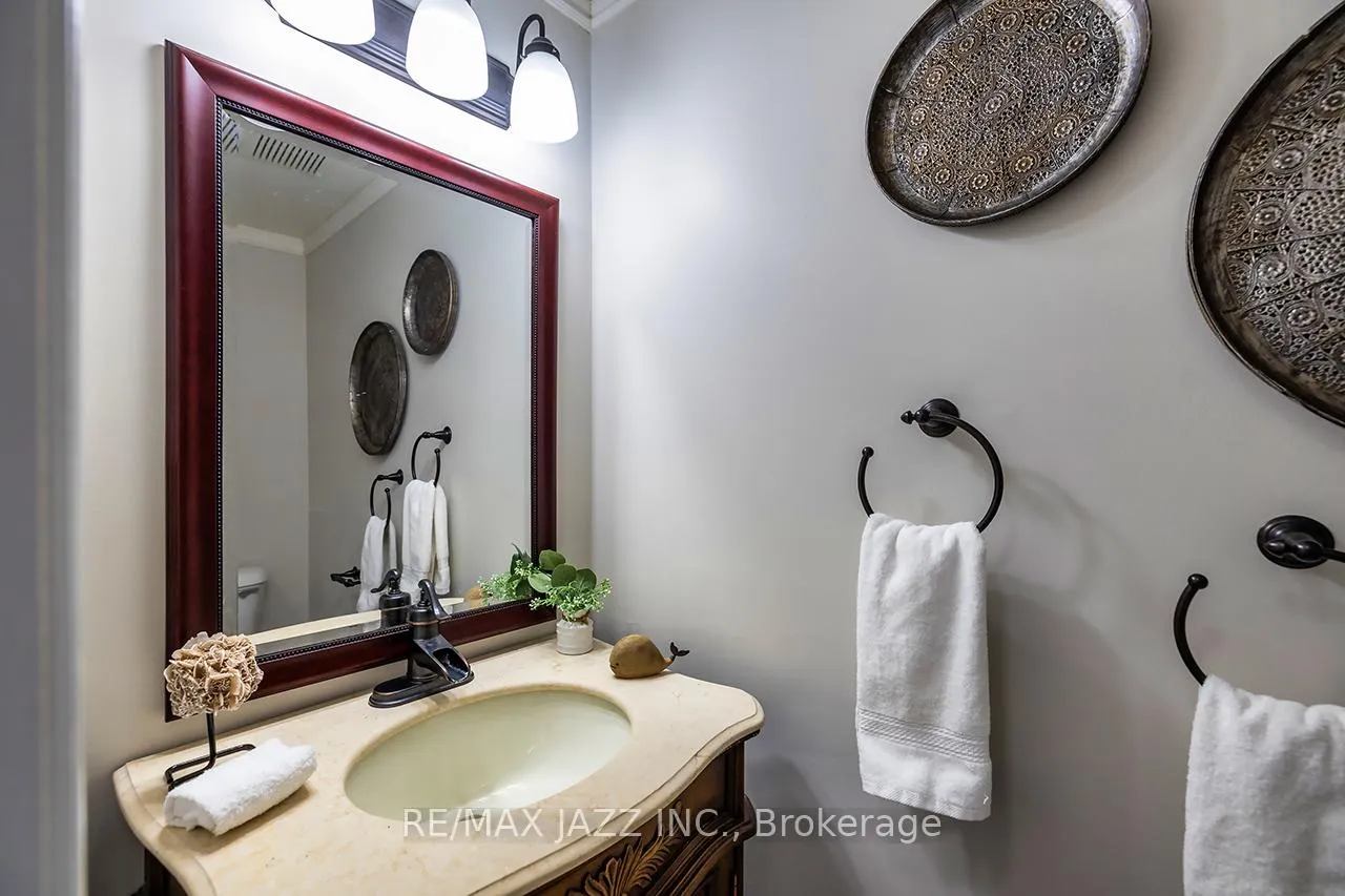 Photo 15 of 38 Newport Avenue, Clarington, Courtice — HOMEH