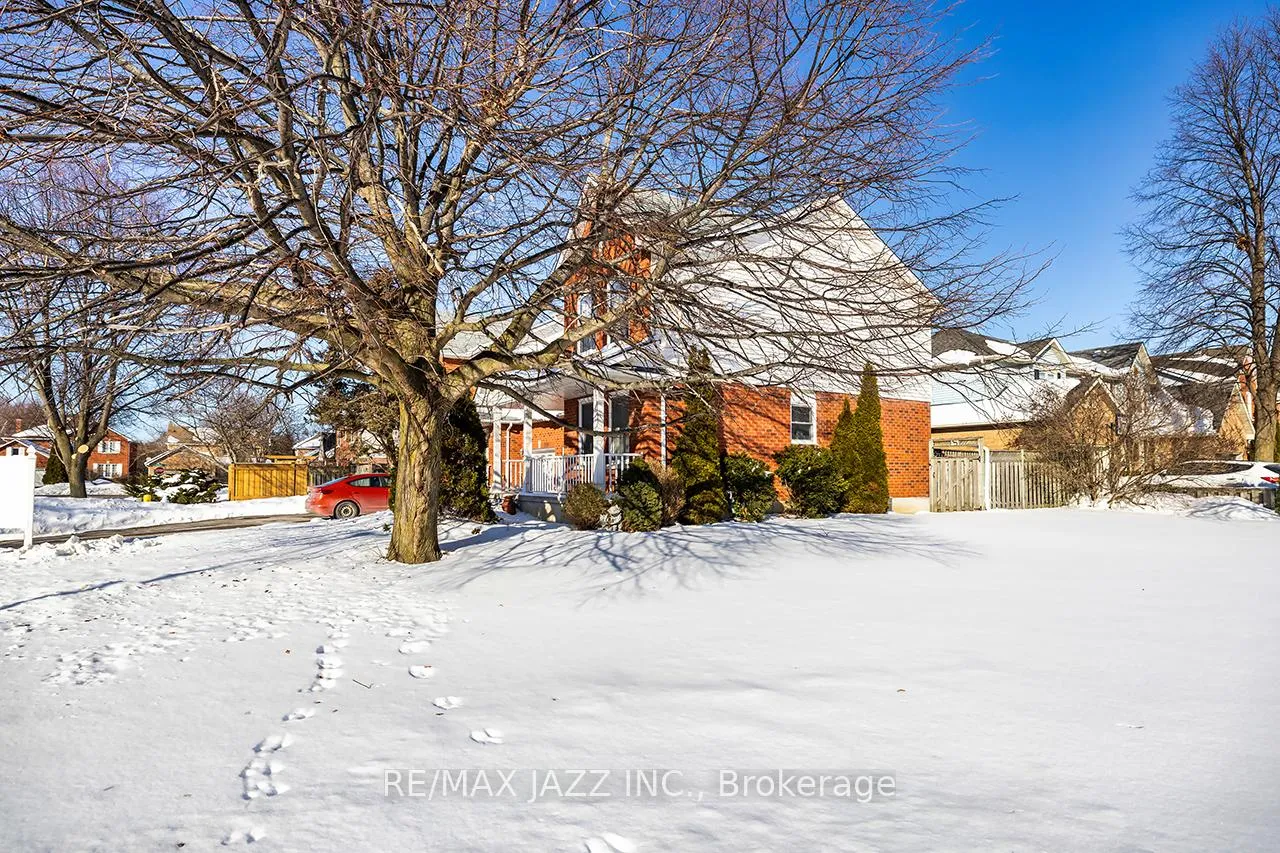 Photo 29 of 38 Newport Avenue, Clarington, Courtice — HOMEH