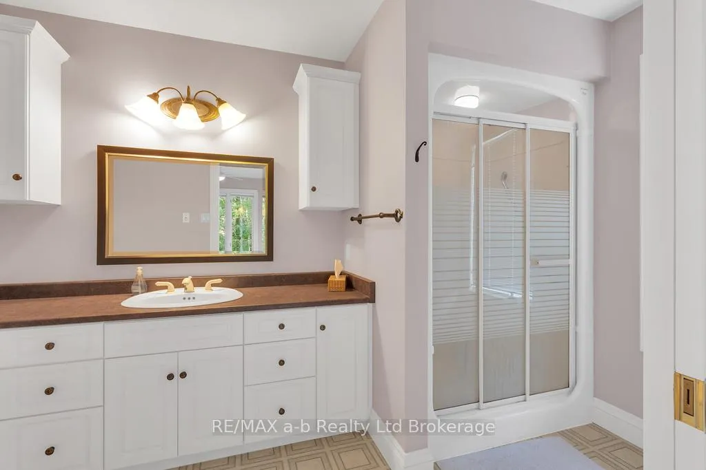 Photo 21 of 21 Windemere Avenue, Tillsonburg — HOMEH