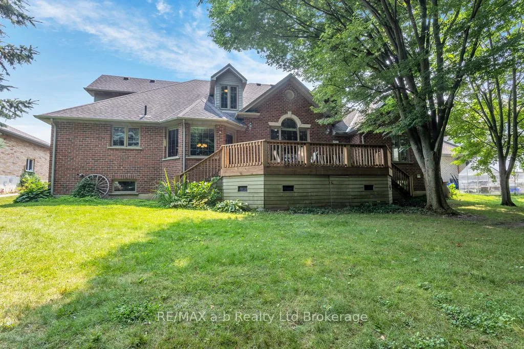 Photo 29 of 21 Windemere Avenue, Tillsonburg — HOMEH