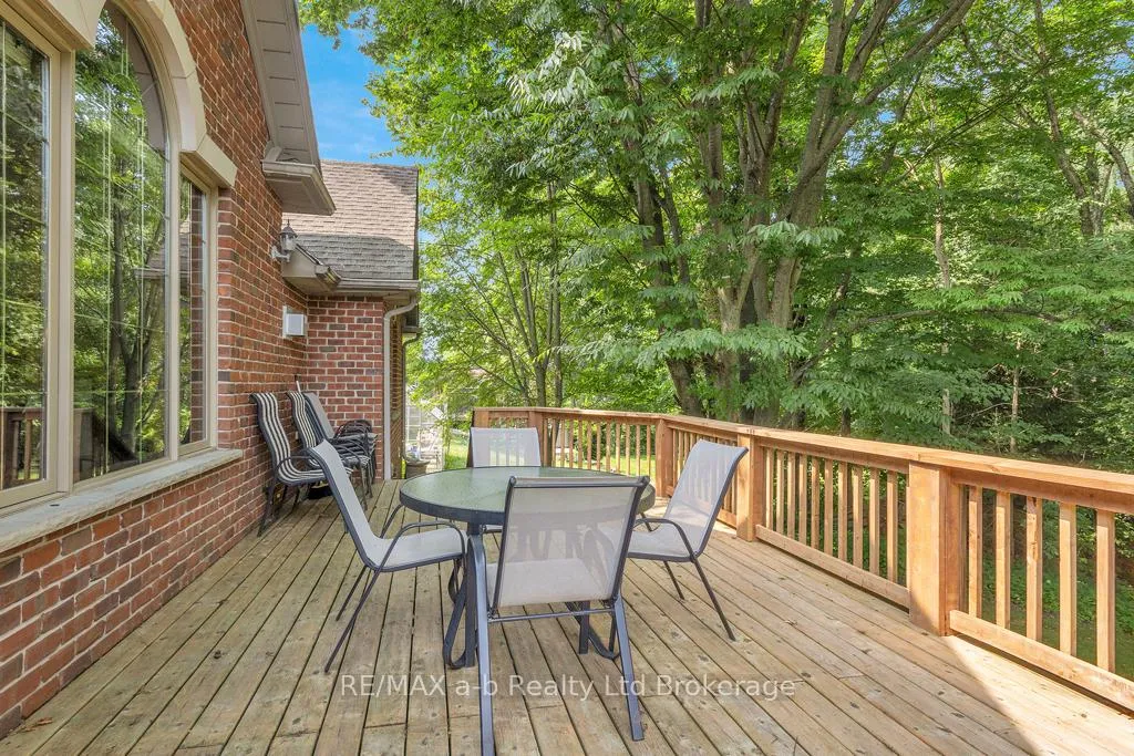 Photo 30 of 21 Windemere Avenue, Tillsonburg — HOMEH
