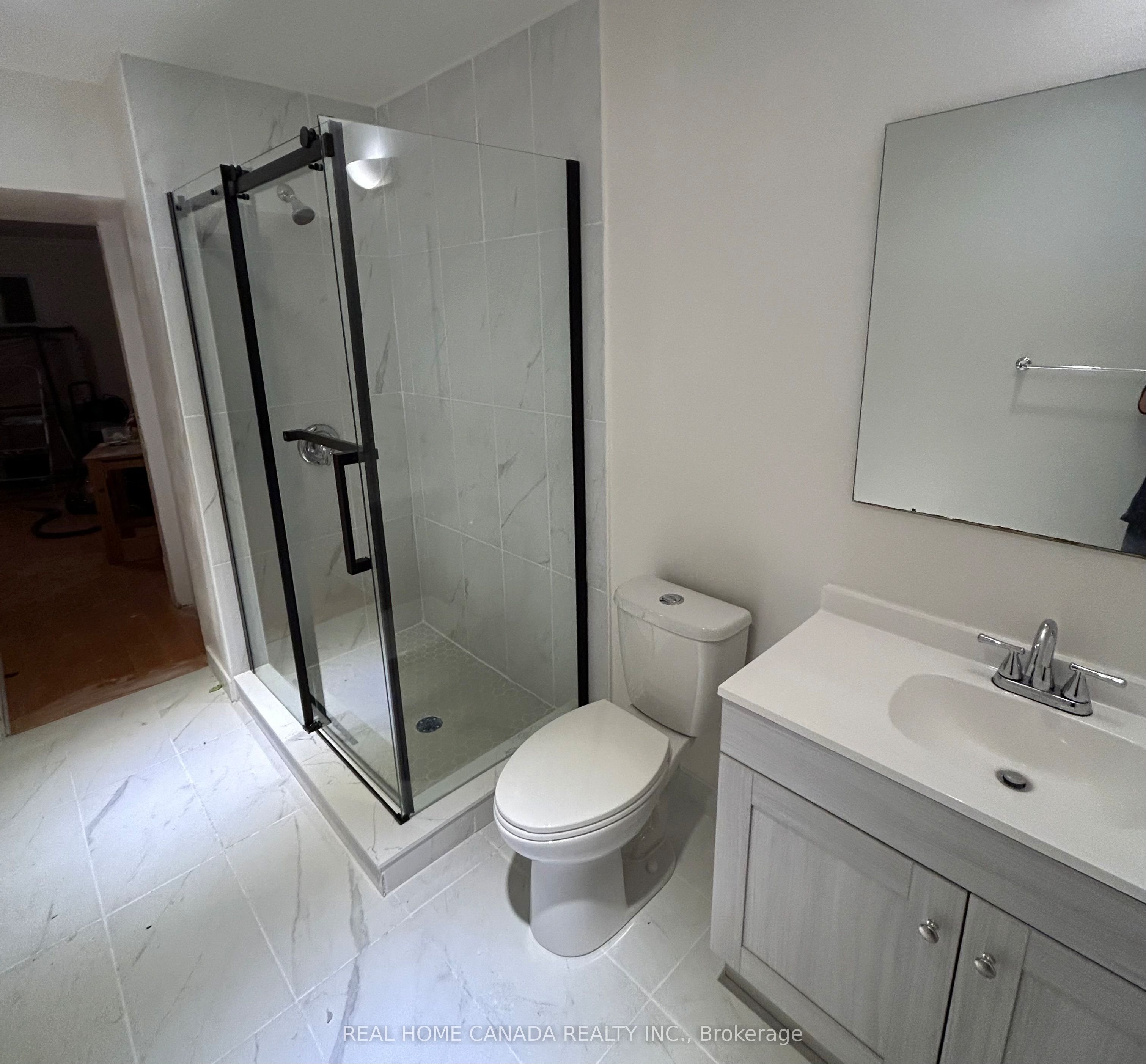 Photo 9 of Unit Master, 38 Chopin Crescent, Brampton, Brampton South — HOMEH