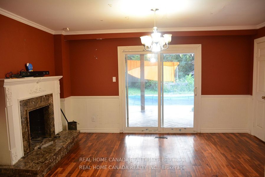 Photo 4 of Unit Master, 38 Chopin Crescent, Brampton, Brampton South — HOMEH