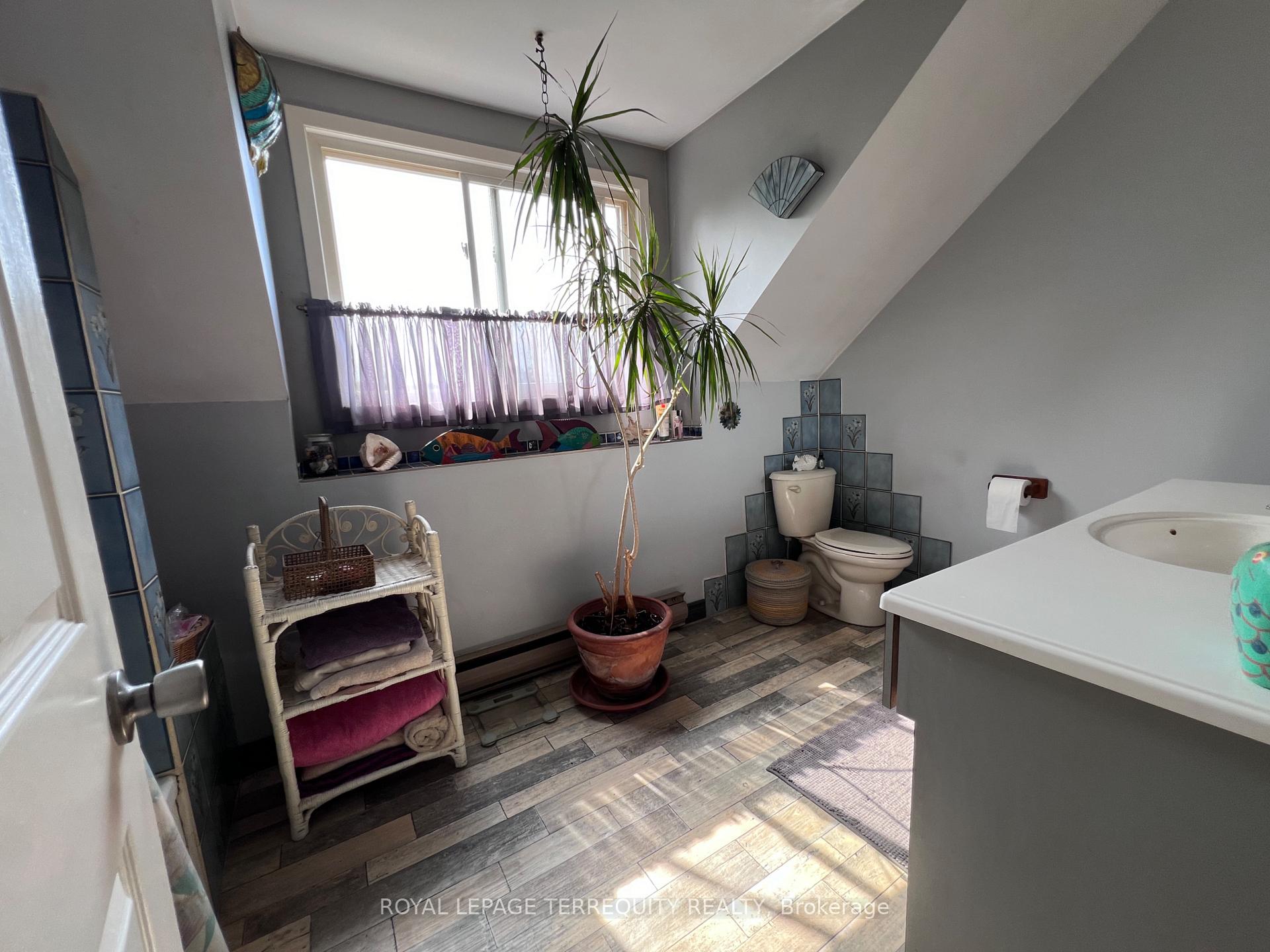 Photo 28 of 345 Hoskin Road, Belleville, Thurlow Ward — HOMEH