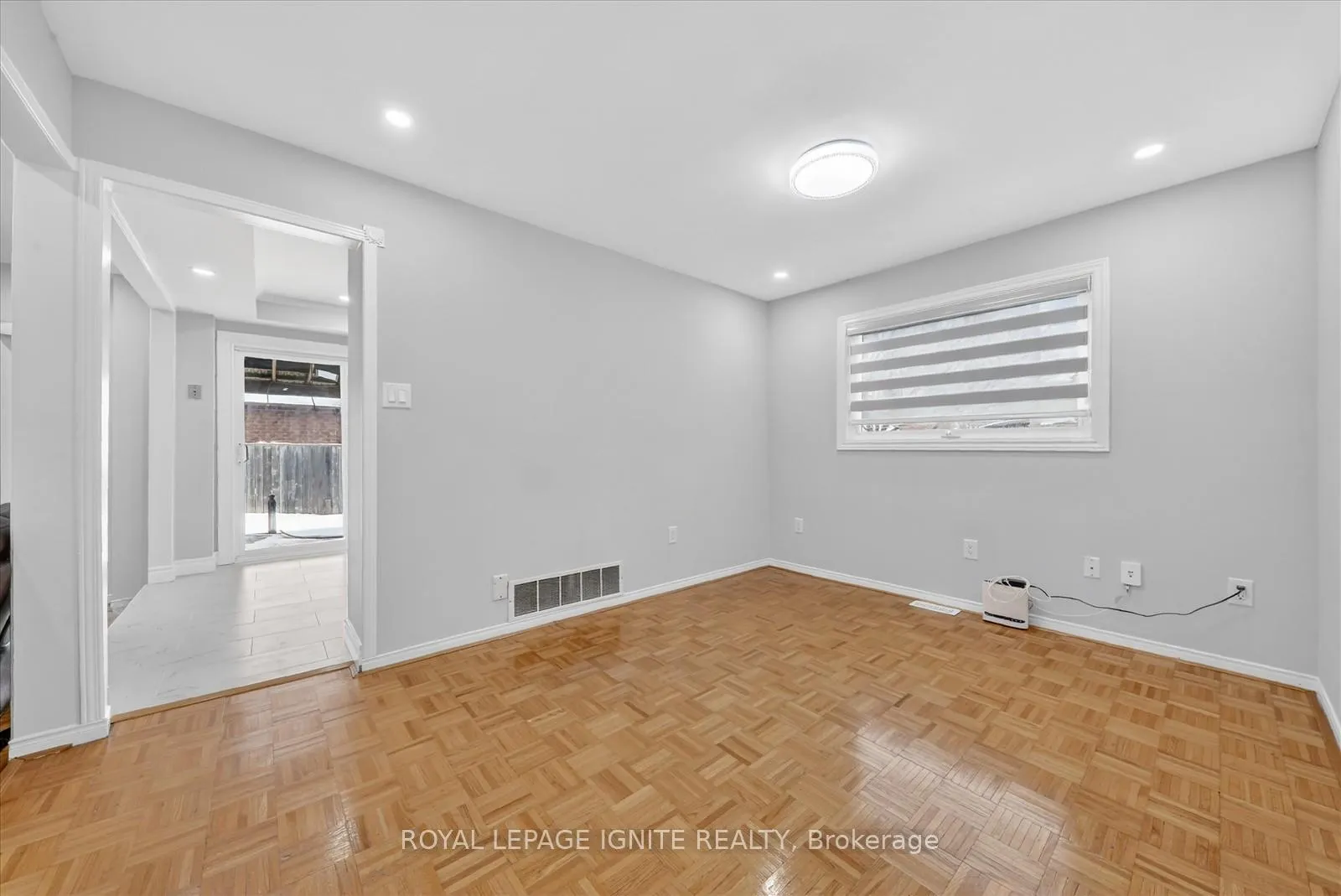 Photo 9 of 4 Millington Crescent, Ajax, Central — HOMEH