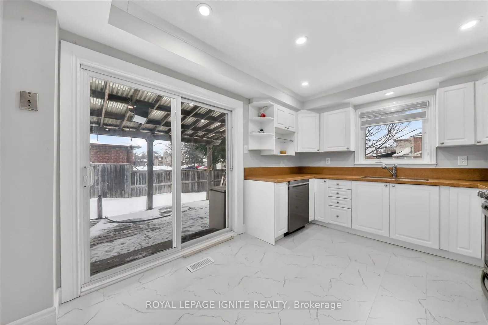 Photo 16 of 4 Millington Crescent, Ajax, Central — HOMEH