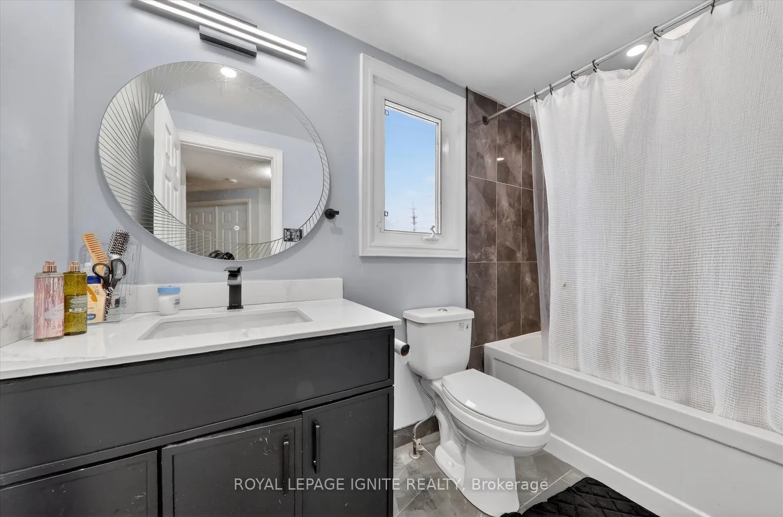 Photo 28 of 4 Millington Crescent, Ajax, Central — HOMEH