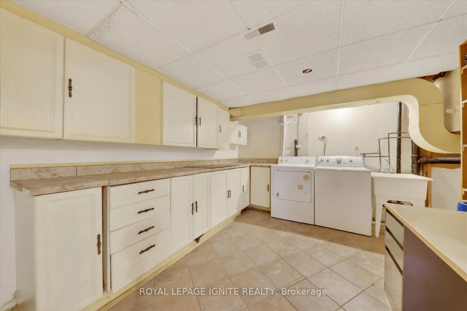 Photo 35 of 4 Millington Crescent, Ajax, Central — HOMEH
