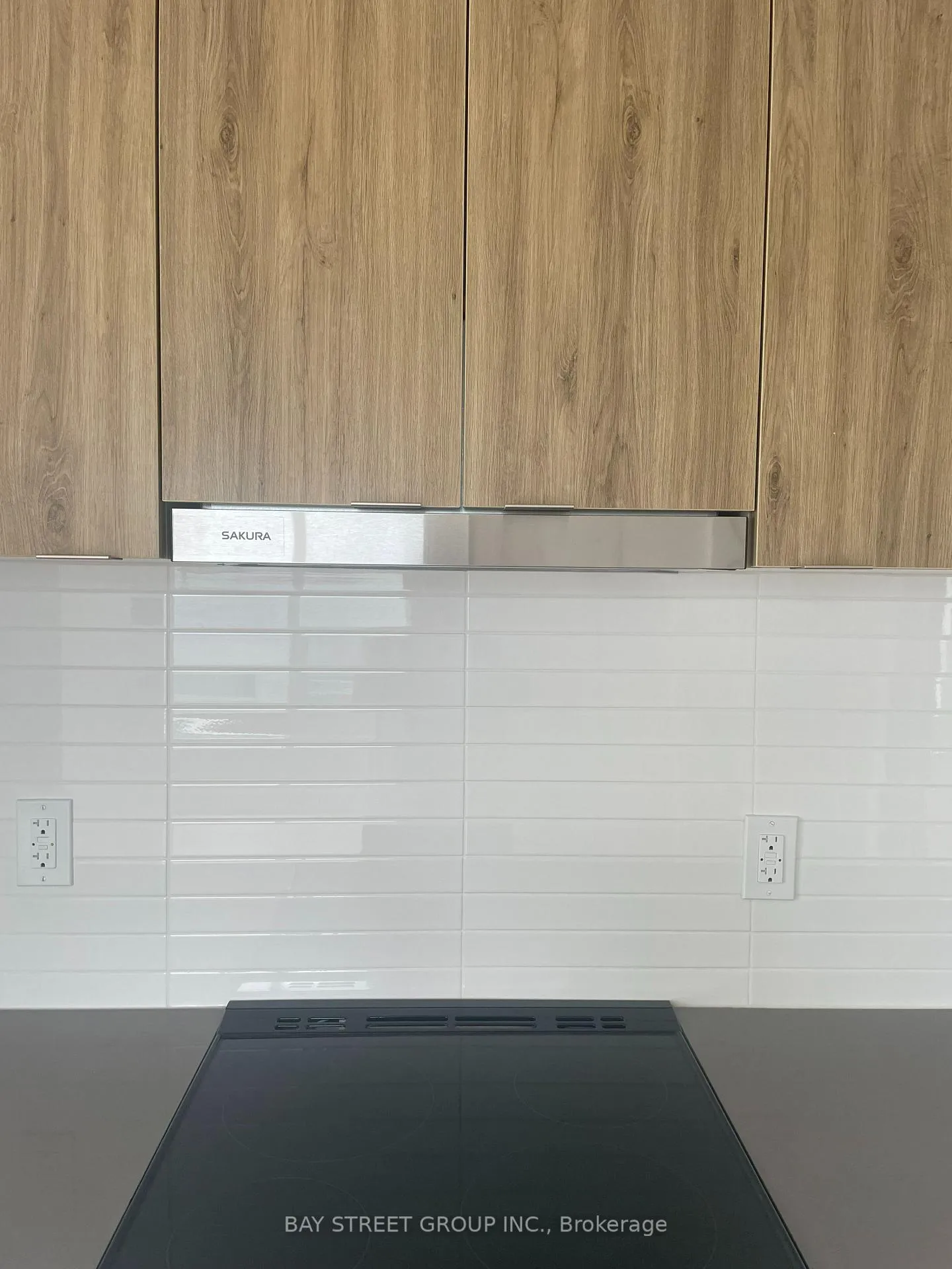 Photo 15 of Unit 329, 50 Upper Mall Way, Vaughan, Brownridge — HOMEH