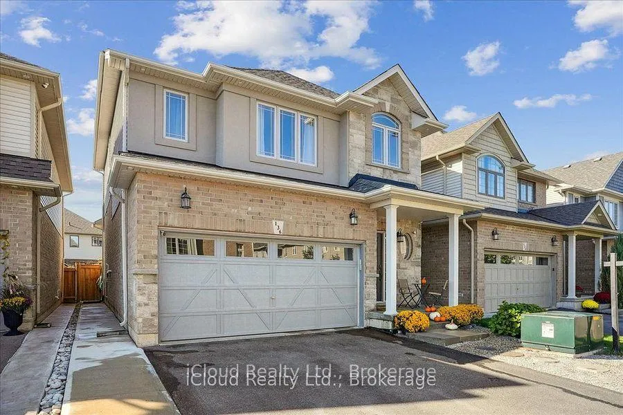 Photo 11 of 136 Dunrobin Lane, Grimsby, Grimsby Beach — HOMEH