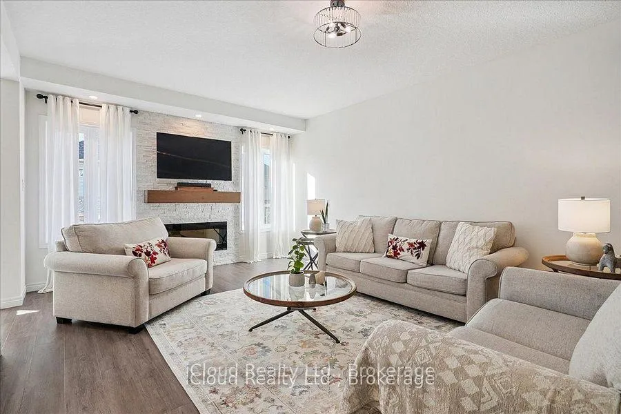 Photo 16 of 136 Dunrobin Lane, Grimsby, Grimsby Beach — HOMEH