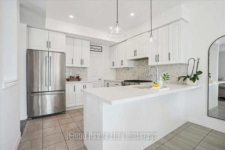 Photo 20 of 136 Dunrobin Lane, Grimsby, Grimsby Beach — HOMEH