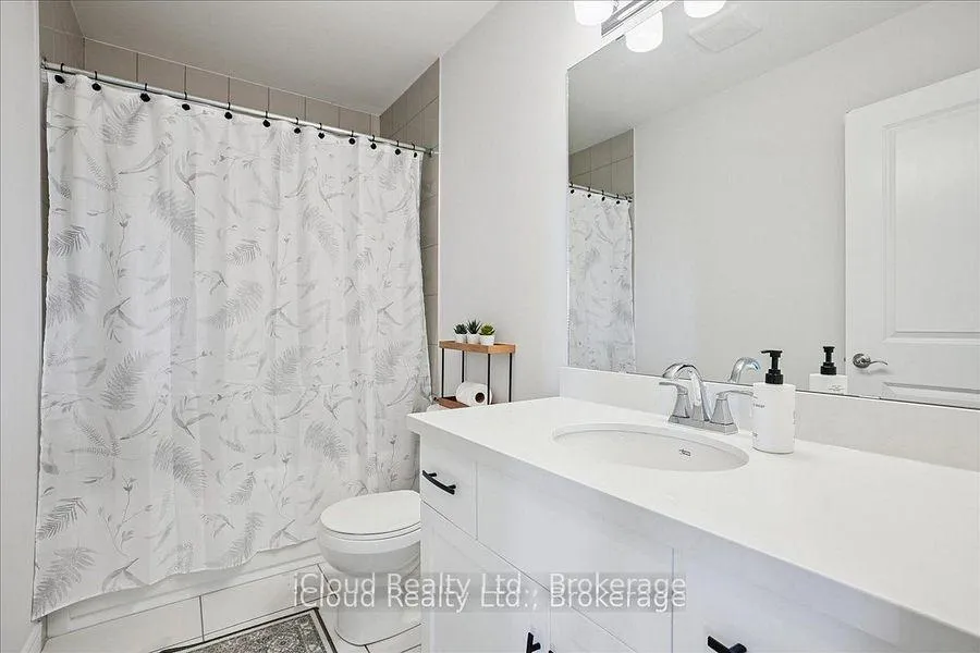 Photo 33 of 136 Dunrobin Lane, Grimsby, Grimsby Beach — HOMEH