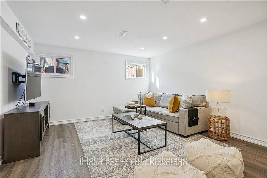 Photo 36 of 136 Dunrobin Lane, Grimsby, Grimsby Beach — HOMEH