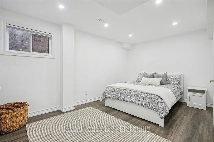 Photo 38 of 136 Dunrobin Lane, Grimsby, Grimsby Beach — HOMEH