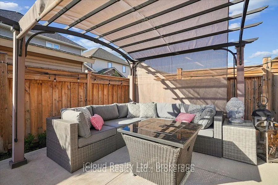 Photo 42 of 136 Dunrobin Lane, Grimsby, Grimsby Beach — HOMEH