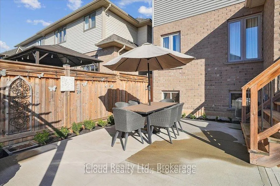 Photo 44 of 136 Dunrobin Lane, Grimsby, Grimsby Beach — HOMEH