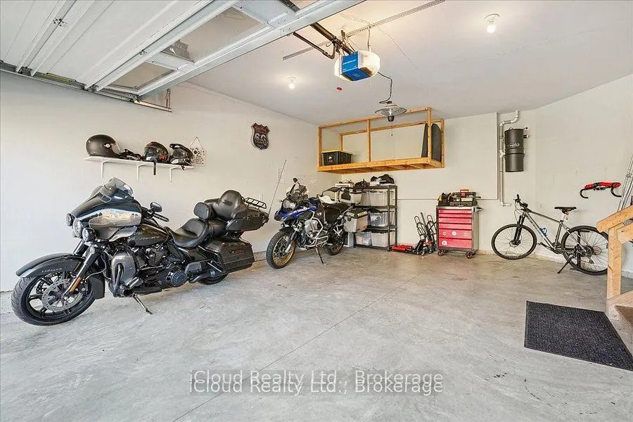 Photo 49 of 136 Dunrobin Lane, Grimsby, Grimsby Beach — HOMEH
