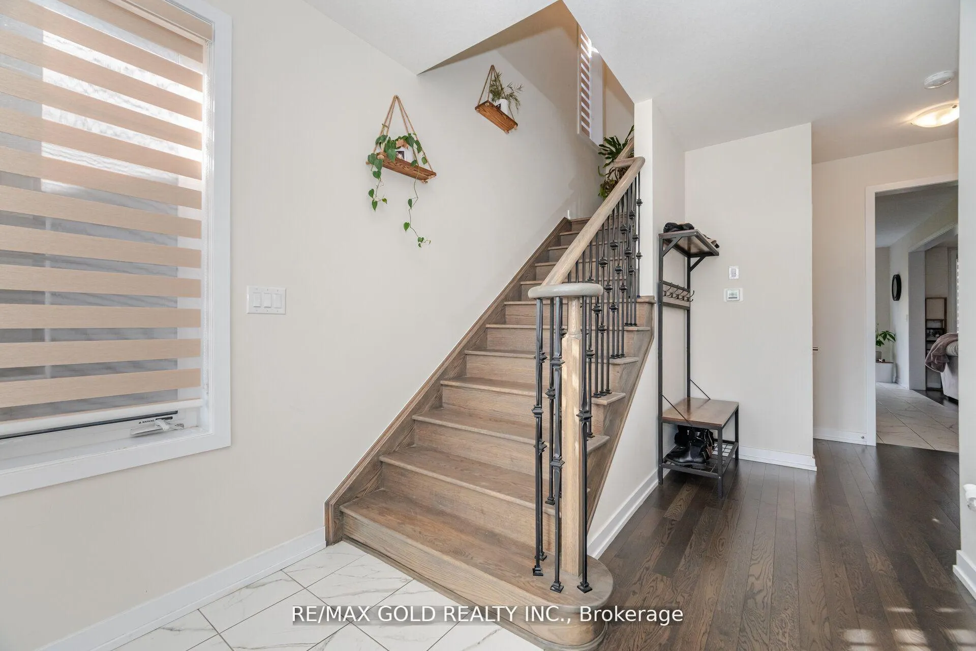 Photo 15 of 128 Whithorn Crescent, Haldimand — HOMEH