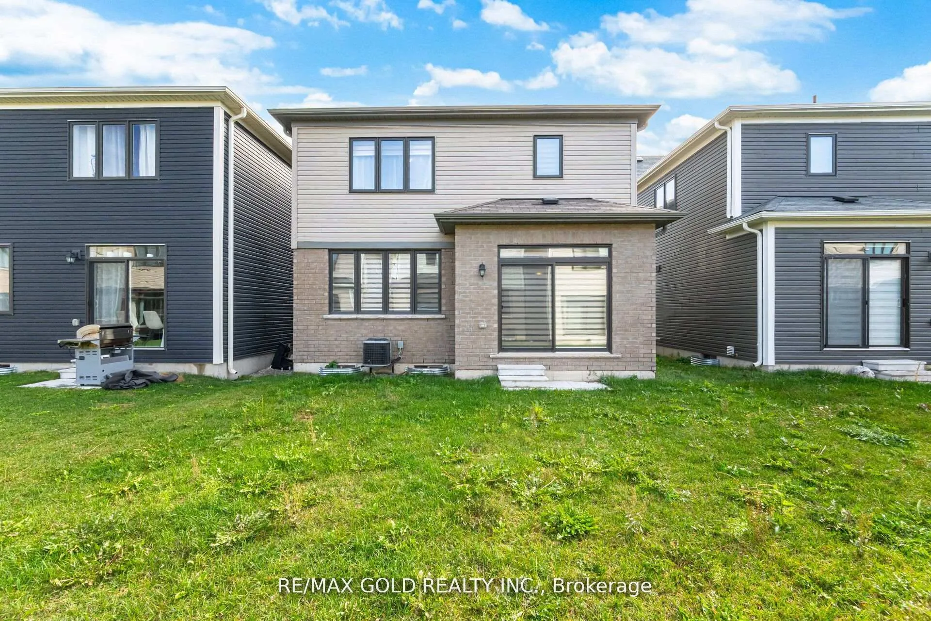 Photo 30 of 128 Whithorn Crescent, Haldimand — HOMEH