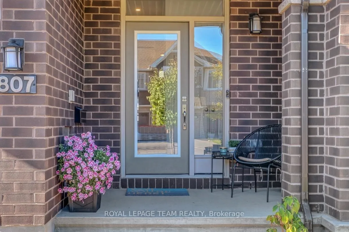 Photo 4 of 807 Clapham Terrace, Ottawa, Stittsville (South) — HOMEH