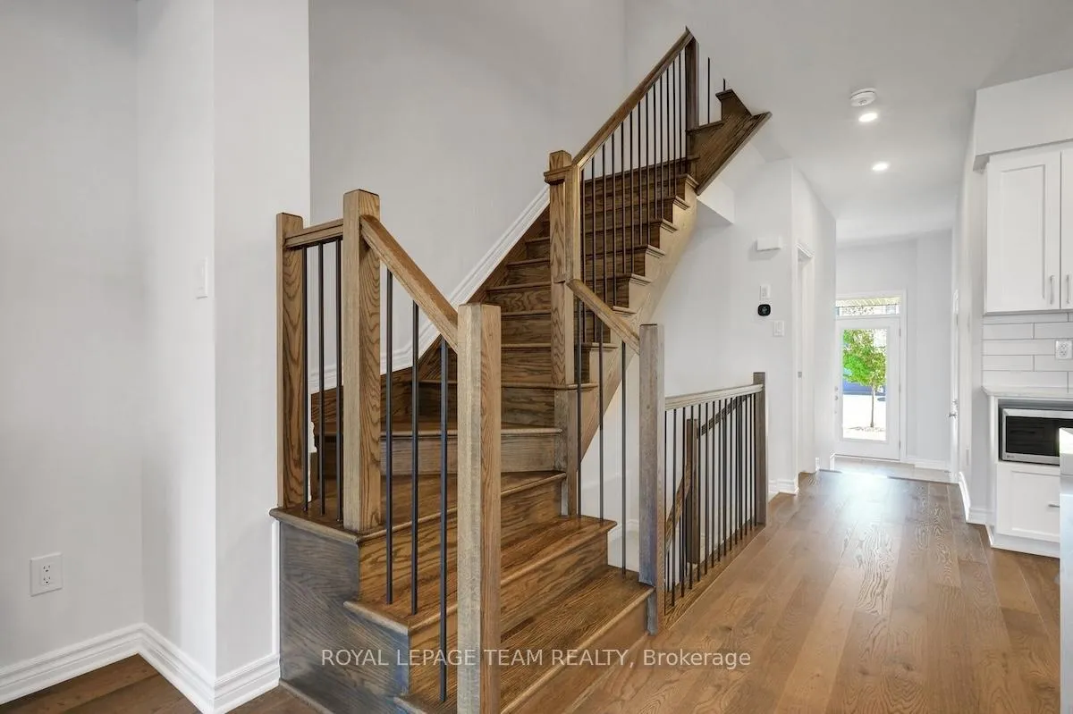 Photo 6 of 807 Clapham Terrace, Ottawa, Stittsville (South) — HOMEH