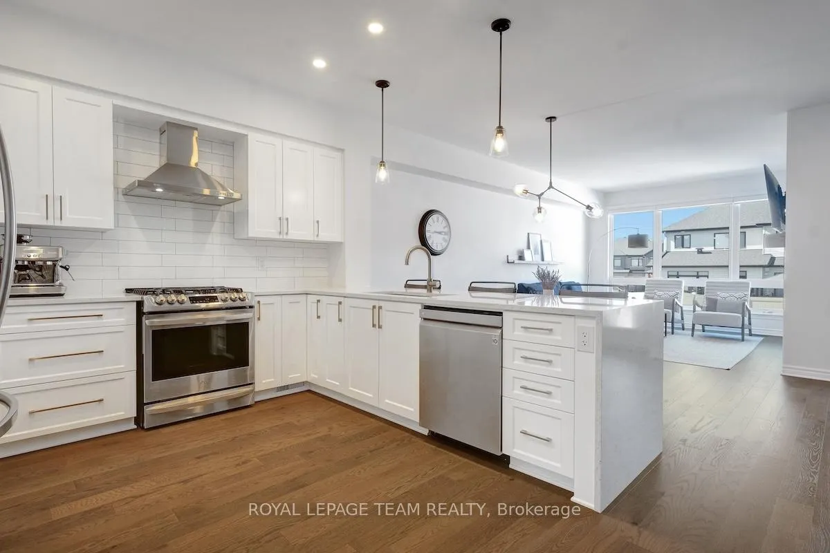 Photo 8 of 807 Clapham Terrace, Ottawa, Stittsville (South) — HOMEH