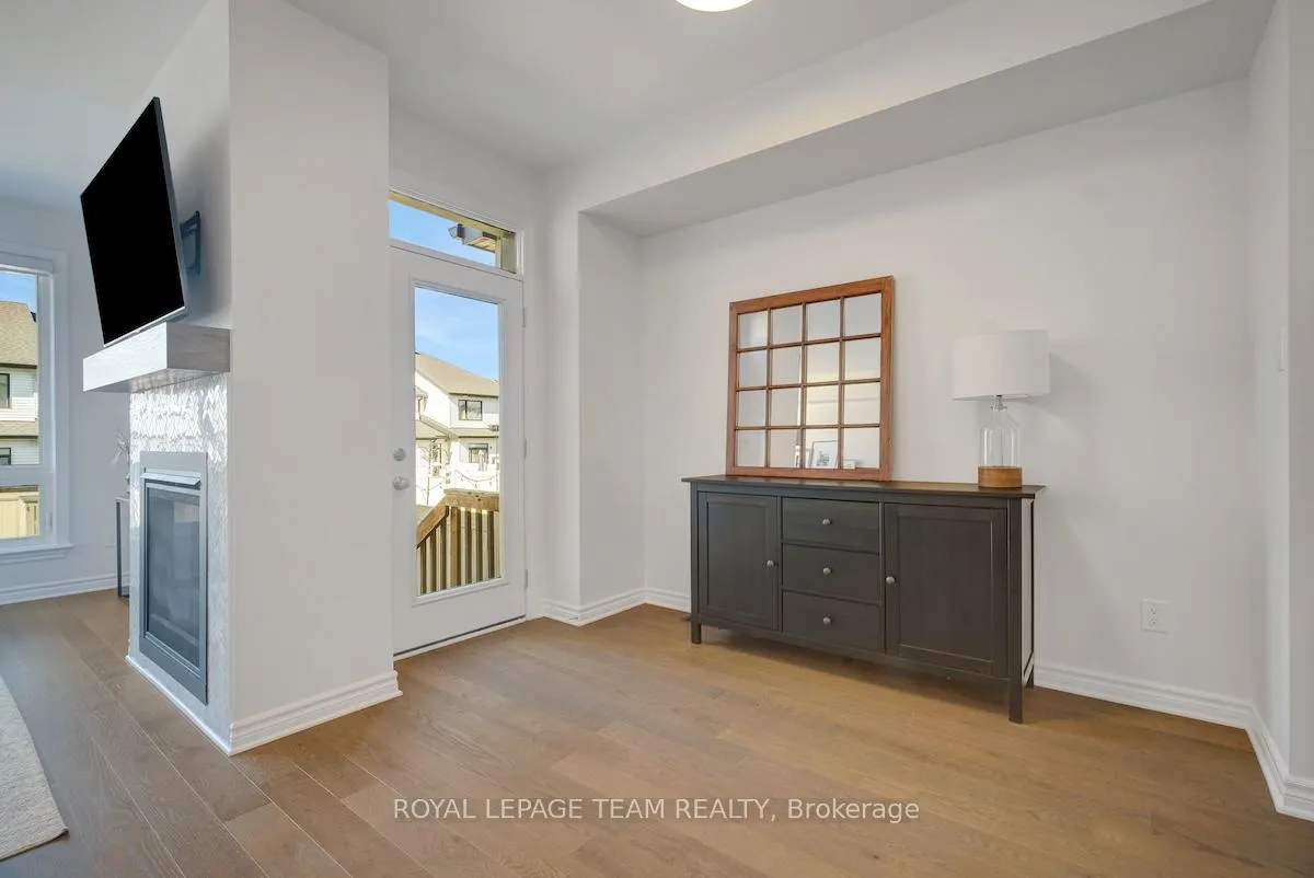 Photo 14 of 807 Clapham Terrace, Ottawa, Stittsville (South) — HOMEH