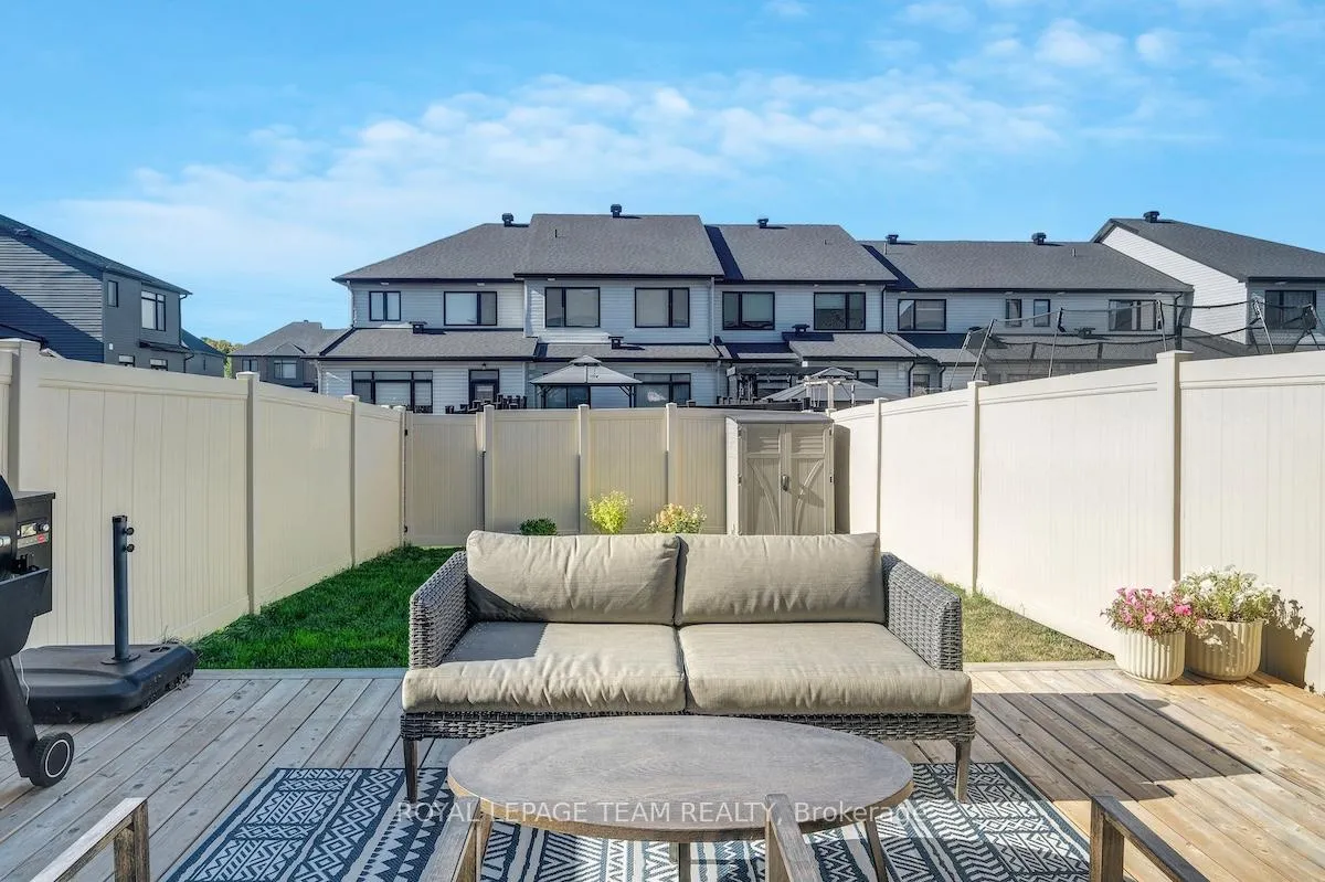Photo 42 of 807 Clapham Terrace, Ottawa, Stittsville (South) — HOMEH
