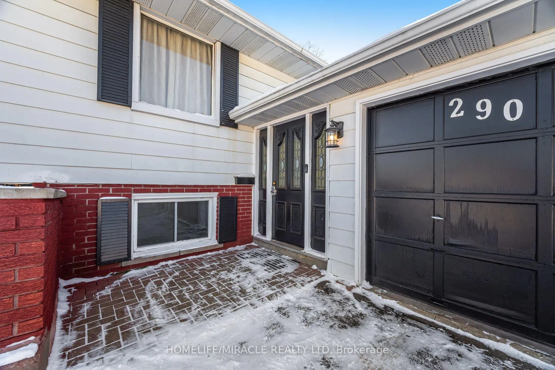 Photo 3 of 290 Lincoln Road, Waterloo, Lincoln Heights — HOMEH