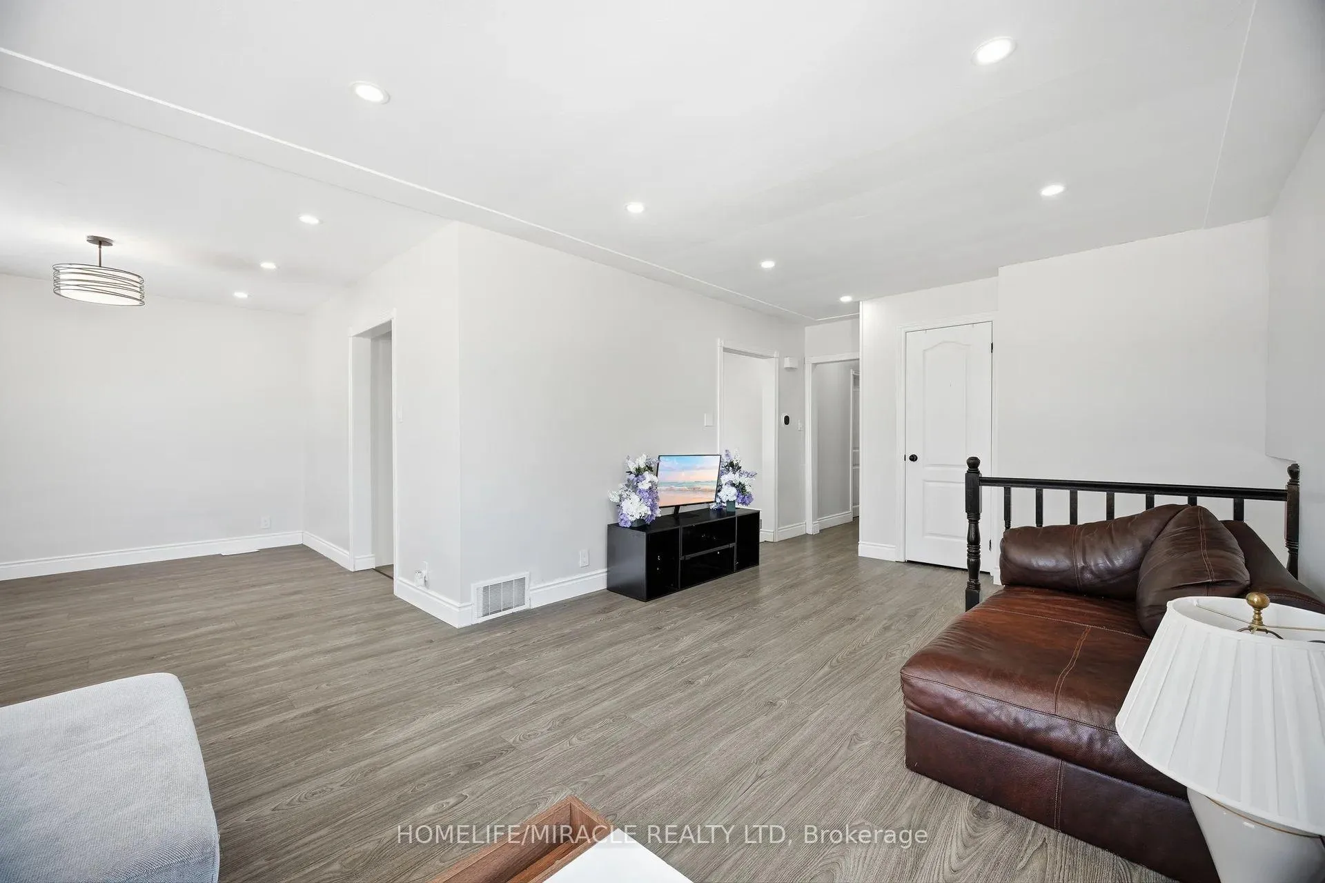 Photo 10 of 290 Lincoln Road, Waterloo, Lincoln Heights — HOMEH
