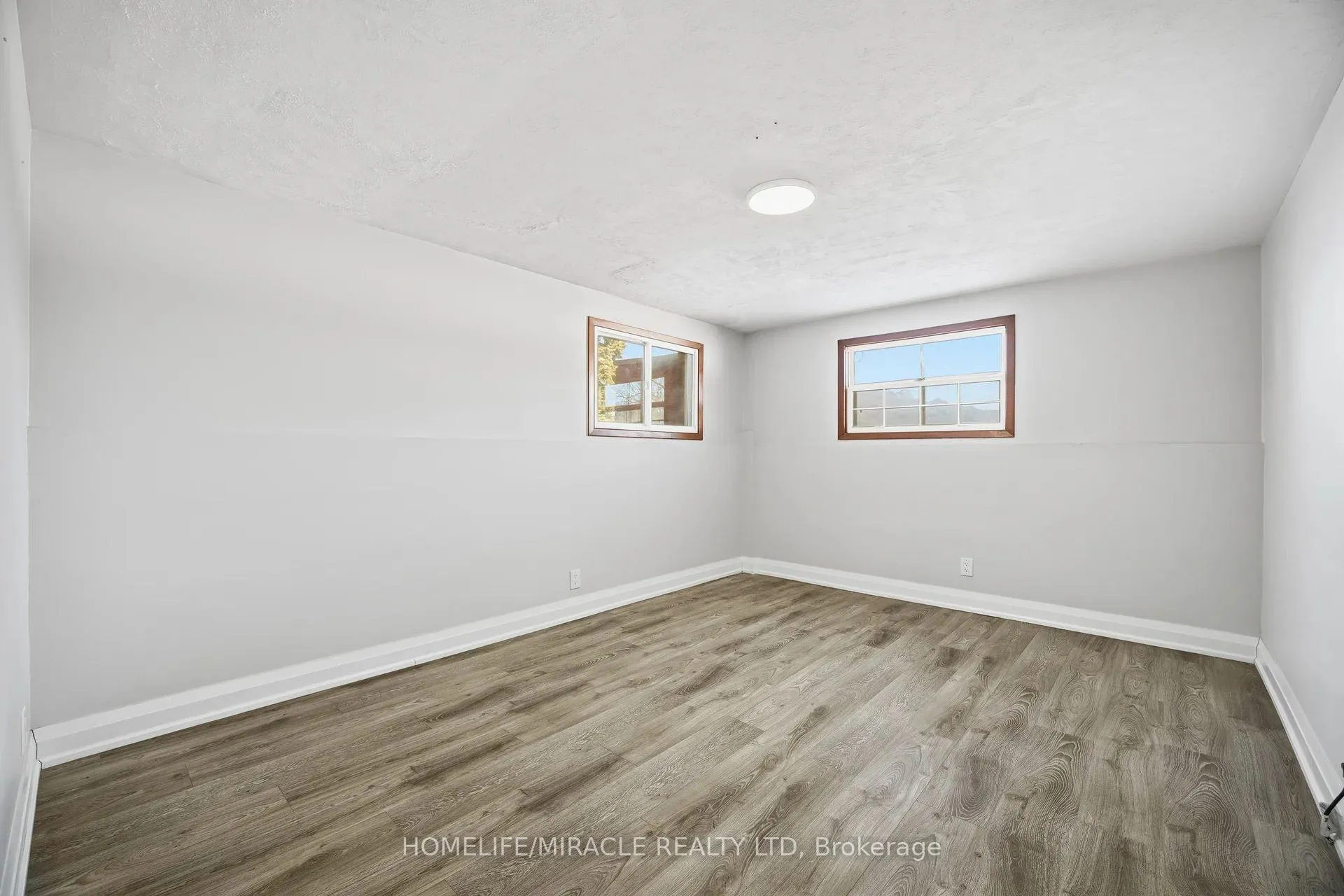 Photo 43 of 290 Lincoln Road, Waterloo, Lincoln Heights — HOMEH