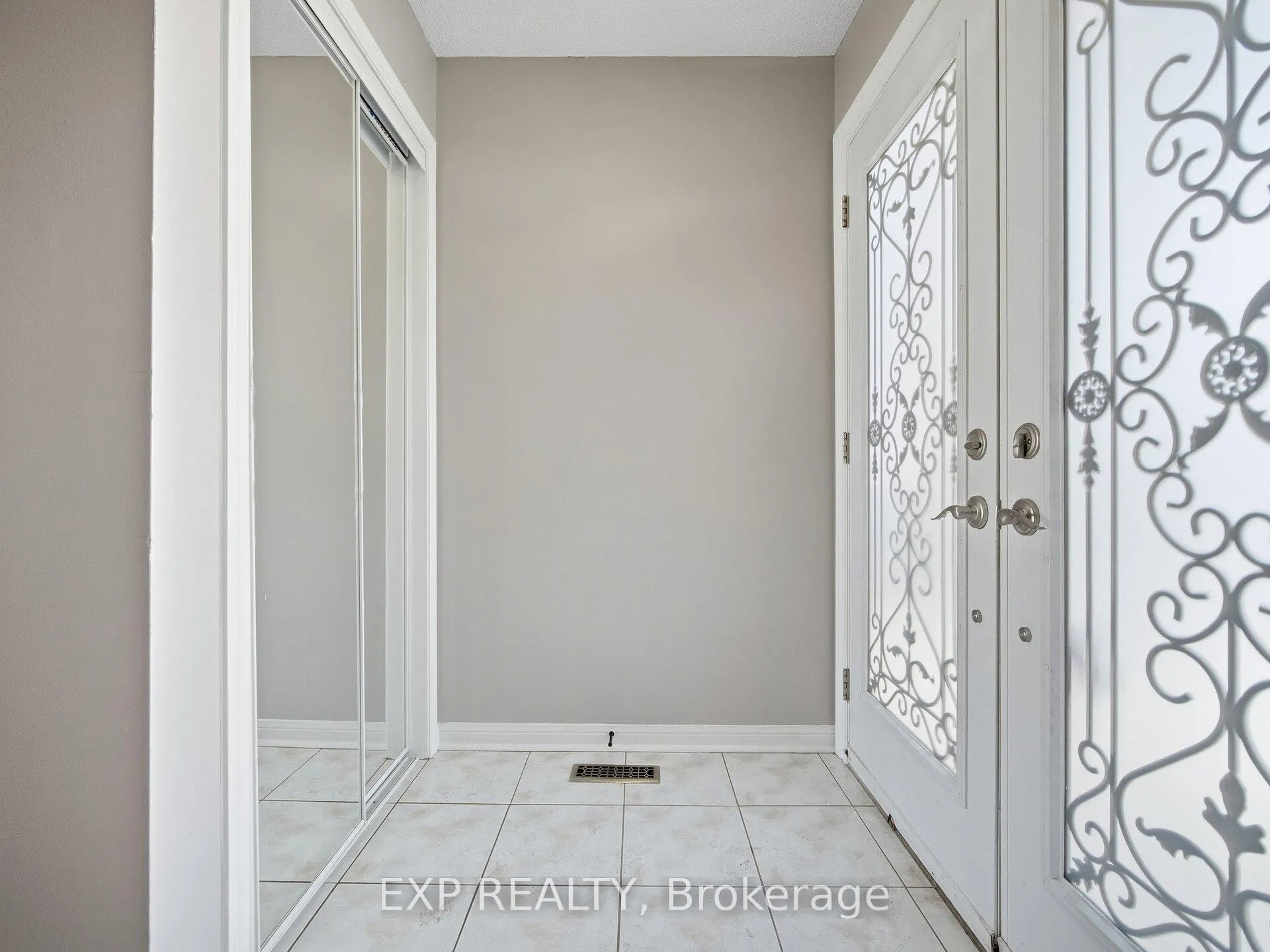 Photo 2 of 48 Mount Ranier Crescent, Brampton, Sandringham-Wellington — HOMEH