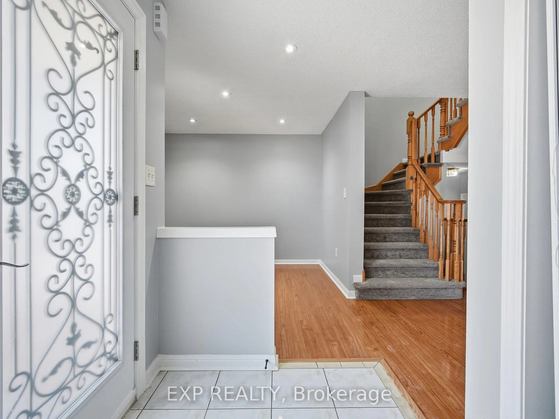 Photo 3 of 48 Mount Ranier Crescent, Brampton, Sandringham-Wellington — HOMEH