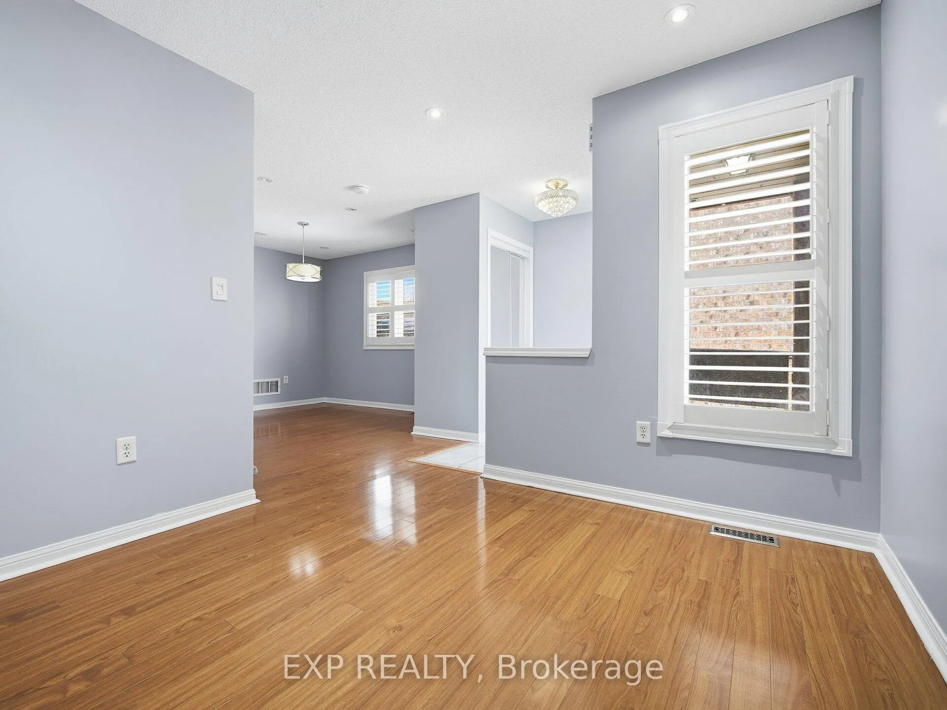 Photo 6 of 48 Mount Ranier Crescent, Brampton, Sandringham-Wellington — HOMEH