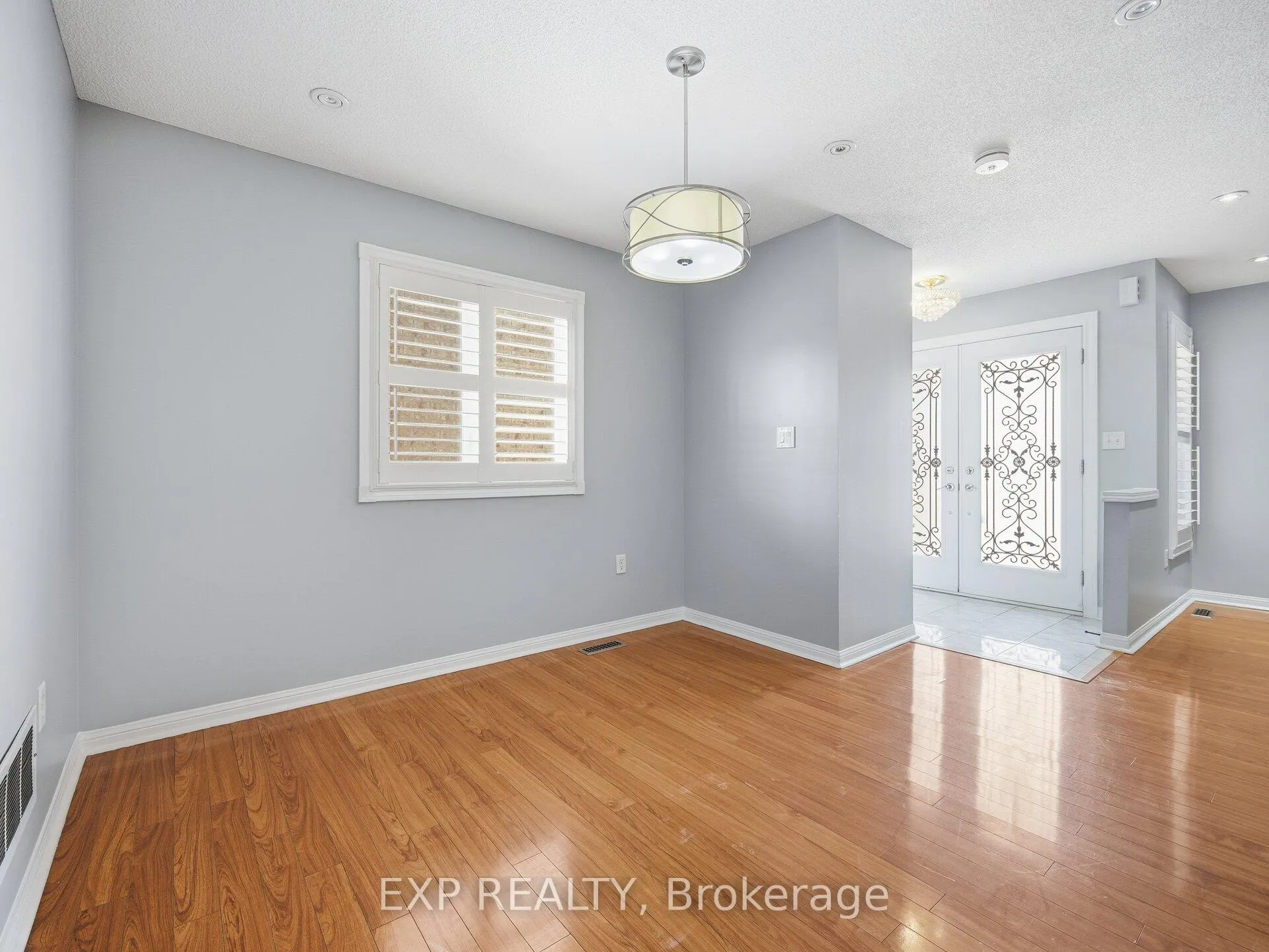 Photo 8 of 48 Mount Ranier Crescent, Brampton, Sandringham-Wellington — HOMEH