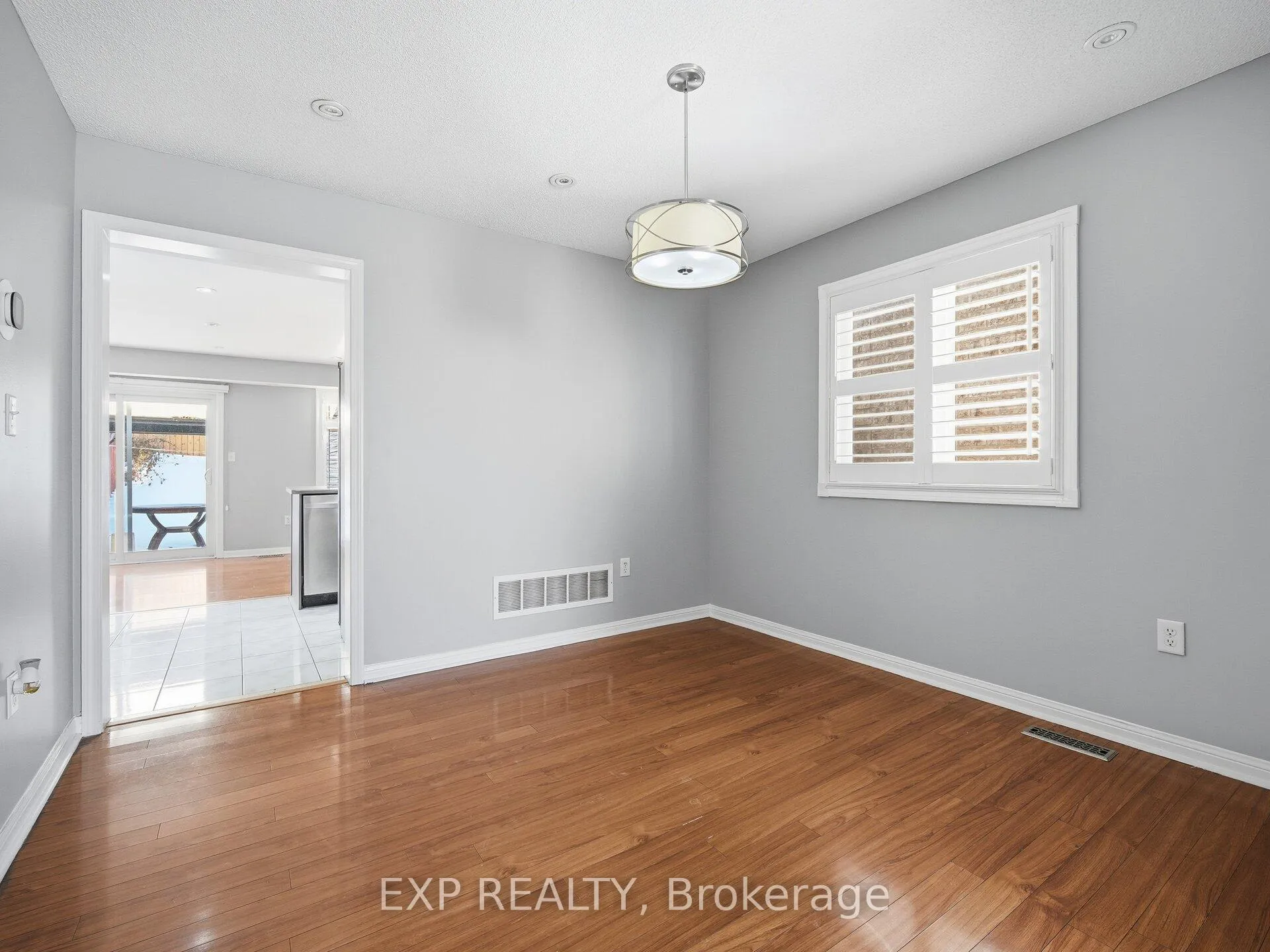 Photo 9 of 48 Mount Ranier Crescent, Brampton, Sandringham-Wellington — HOMEH