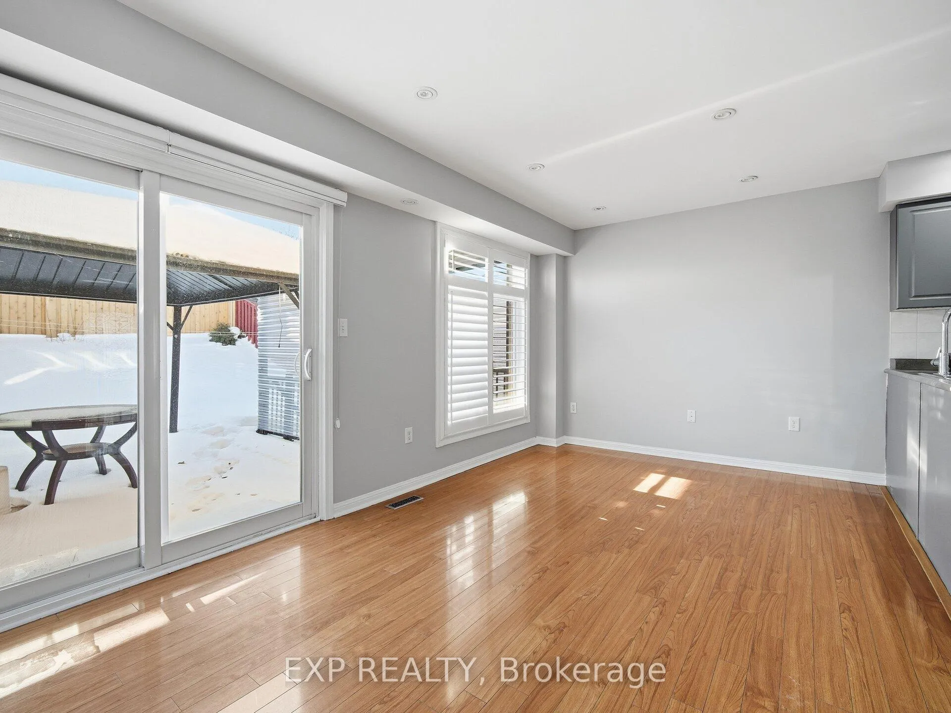 Photo 11 of 48 Mount Ranier Crescent, Brampton, Sandringham-Wellington — HOMEH