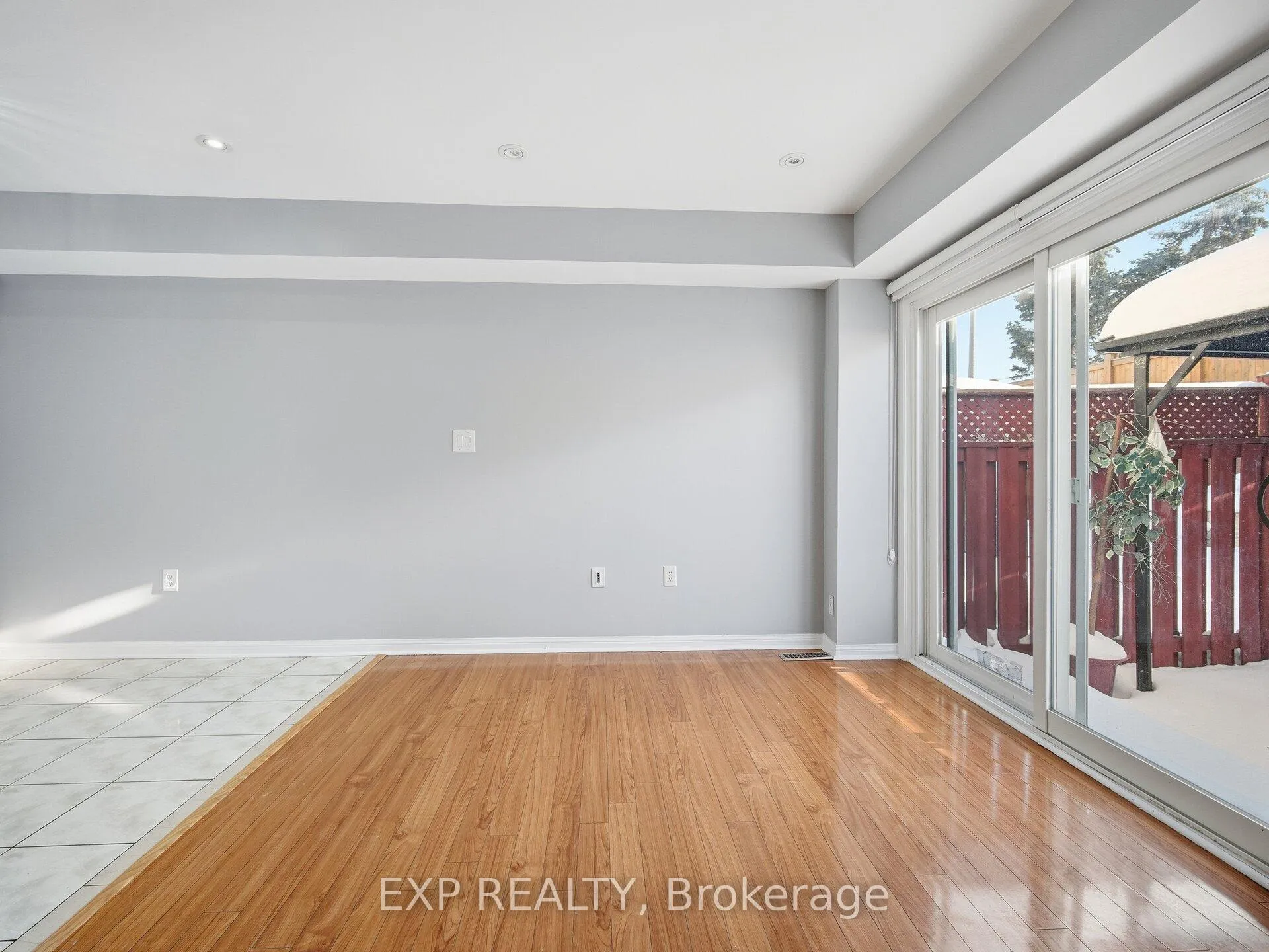 Photo 12 of 48 Mount Ranier Crescent, Brampton, Sandringham-Wellington — HOMEH