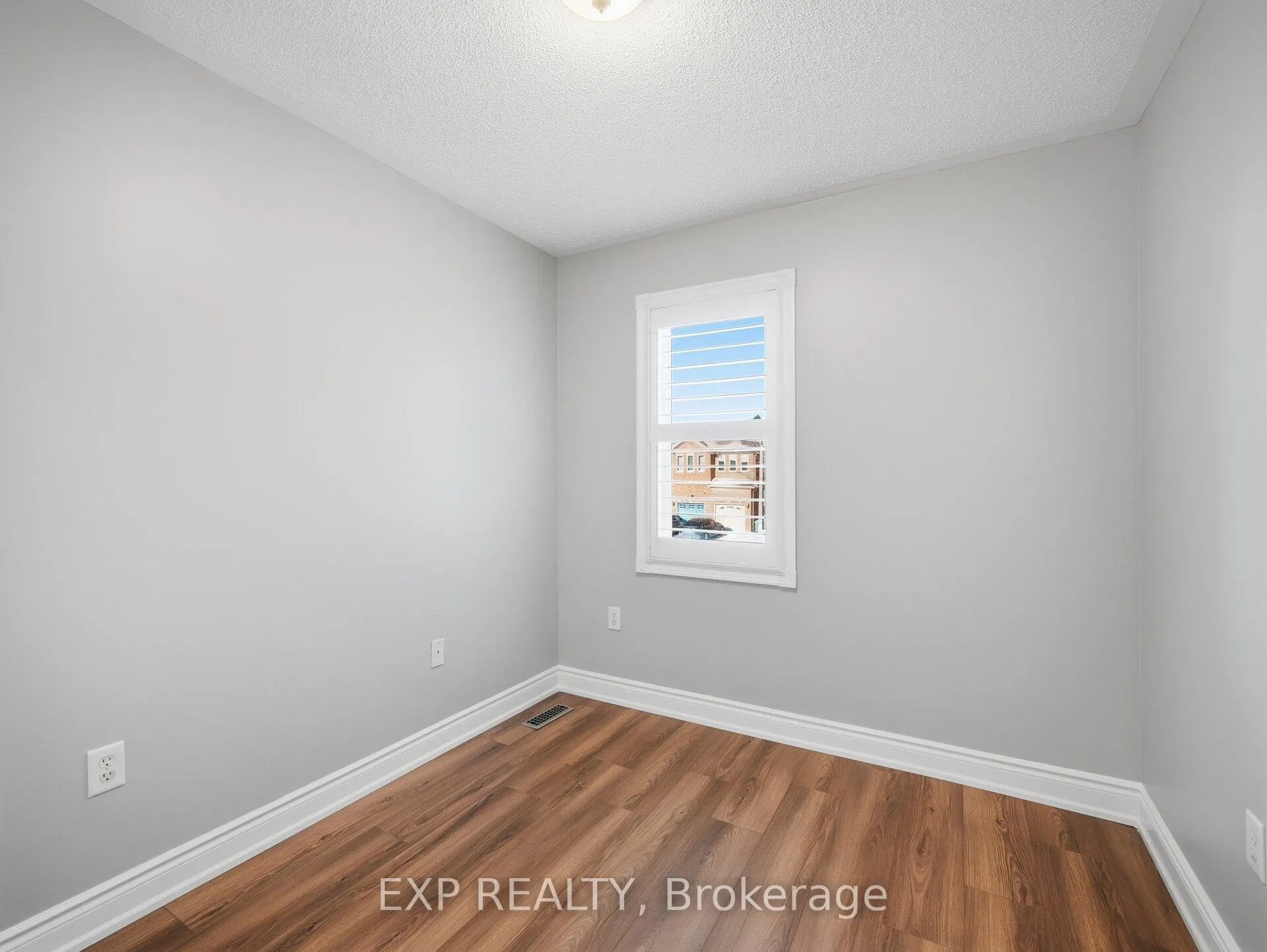 Photo 34 of 48 Mount Ranier Crescent, Brampton, Sandringham-Wellington — HOMEH