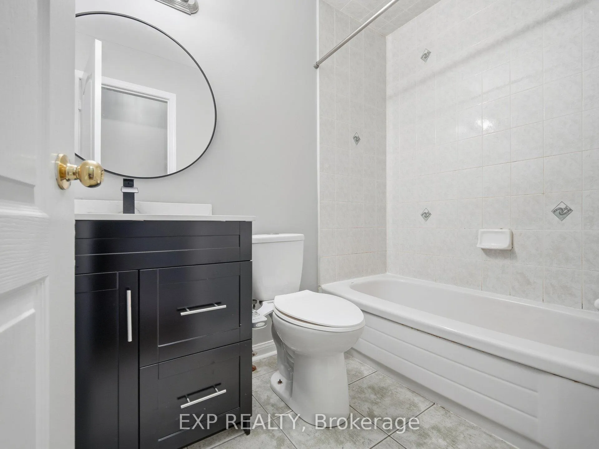 Photo 38 of 48 Mount Ranier Crescent, Brampton, Sandringham-Wellington — HOMEH