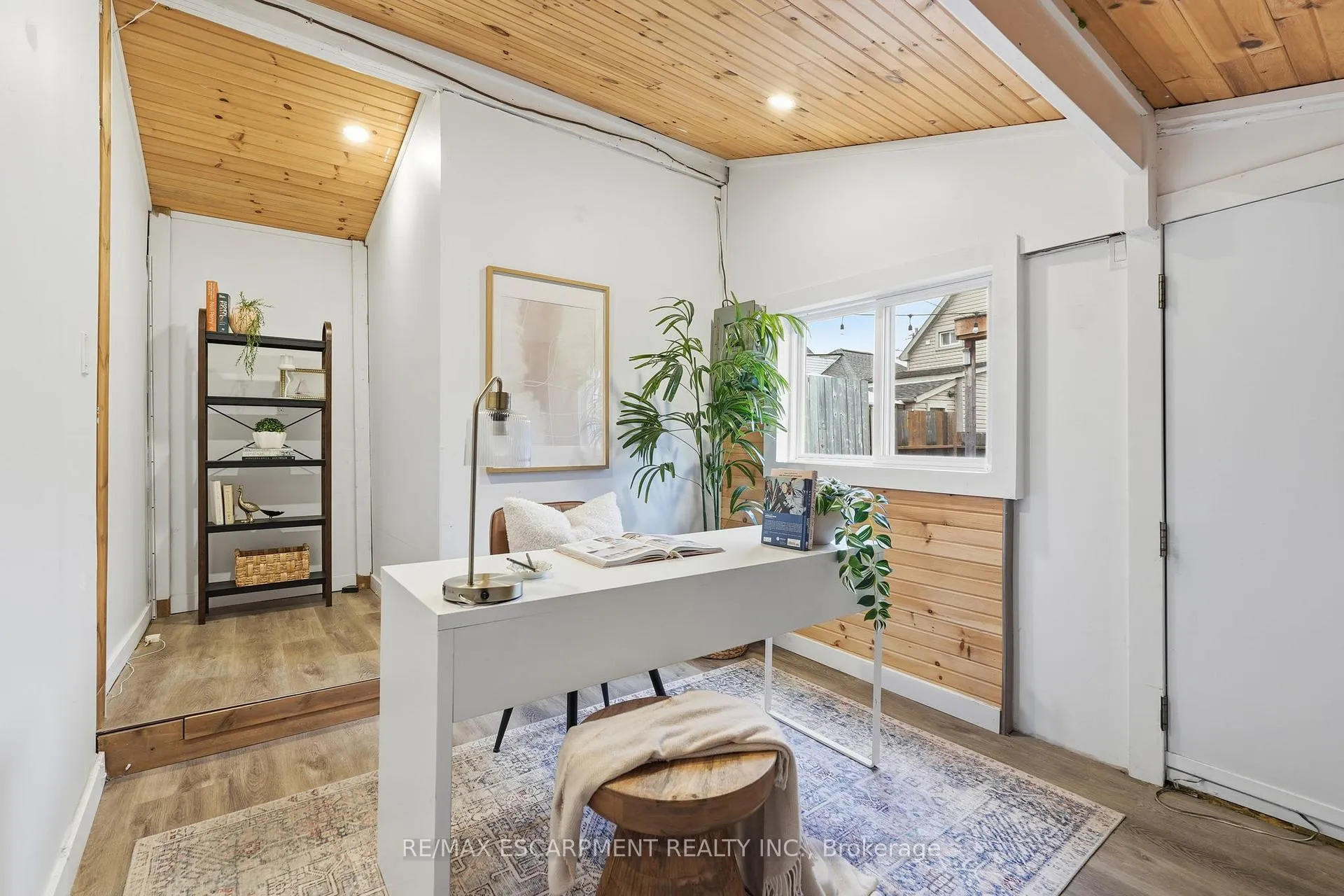 Photo 17 of 48 Frederick Avenue, Hamilton, Crown Point — HOMEH