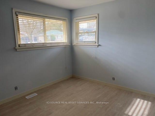Photo 1 of Unit Main Fl, 107 Vancouver Drive, Guelph, St. George's — HOMEH