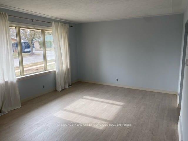 Photo 9 of Unit Main Fl, 107 Vancouver Drive, Guelph, St. George's — HOMEH