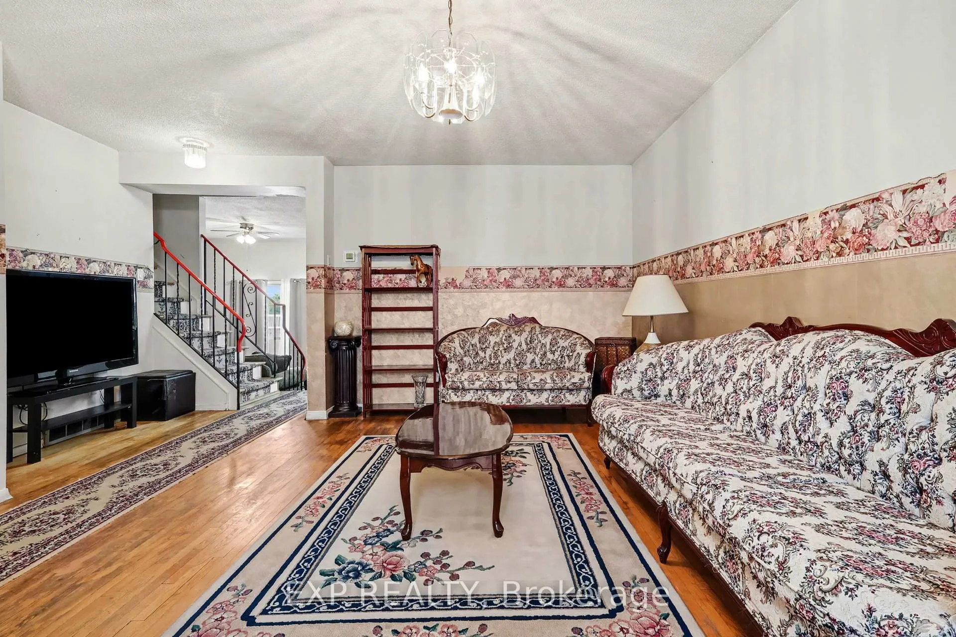 Photo 7 of 2211 St Laurent Boulevard, Ottawa, Hawthorne Meadows — HOMEH