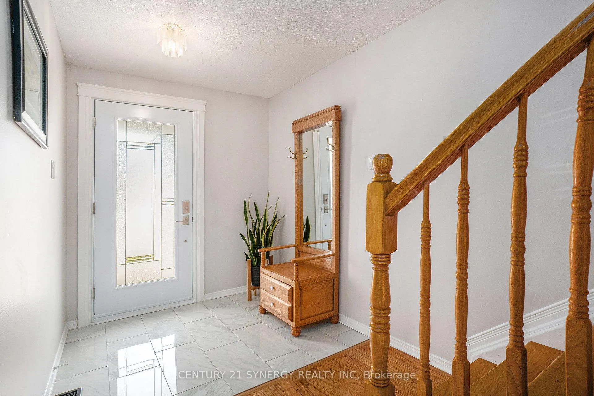 Photo 4 of 488 Harrowsmith Way, Ottawa, Fallingbrook/Gardenway South — HOMEH