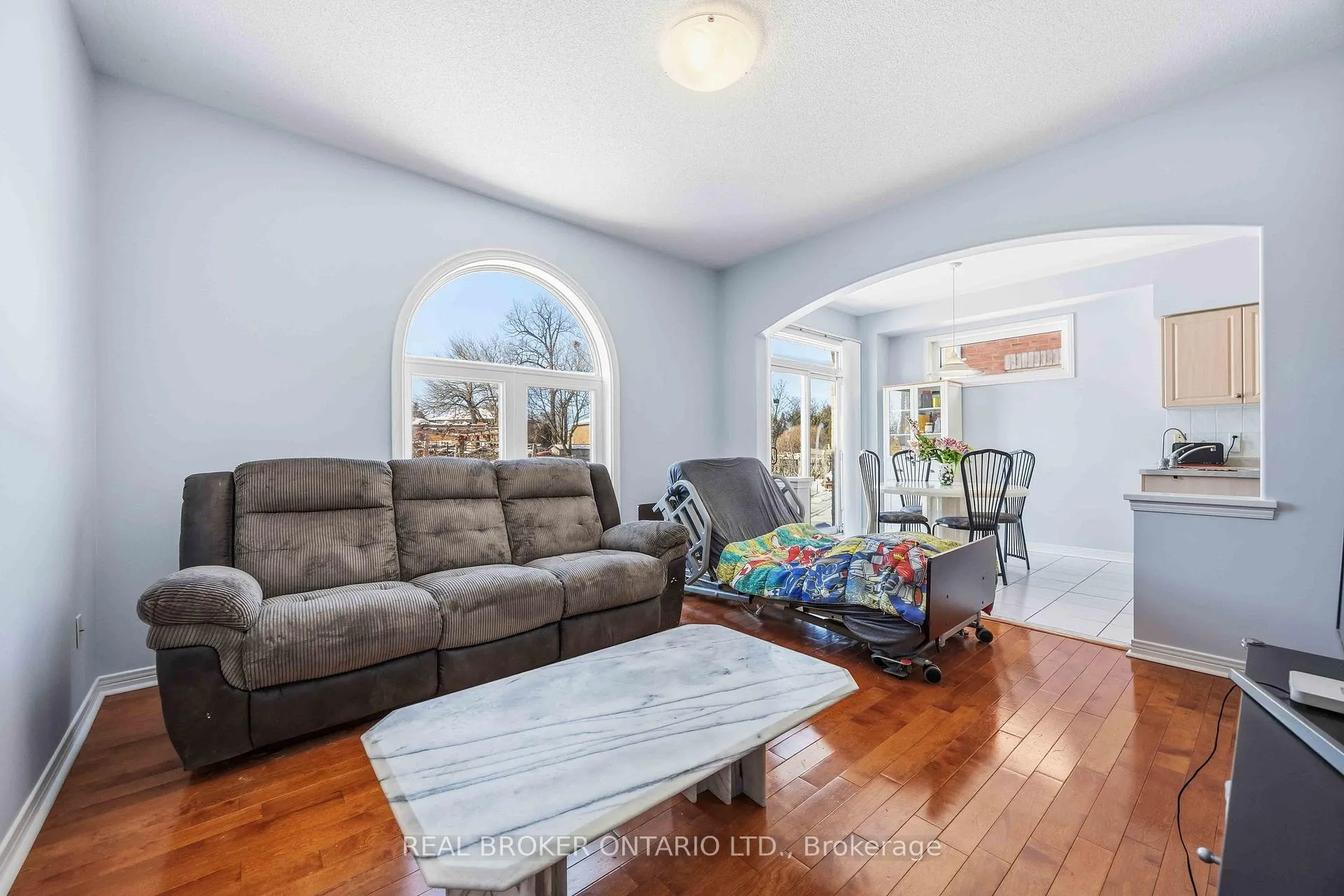 Photo 13 of 8 Medley Crescent, Markham, Milliken Mills East — HOMEH