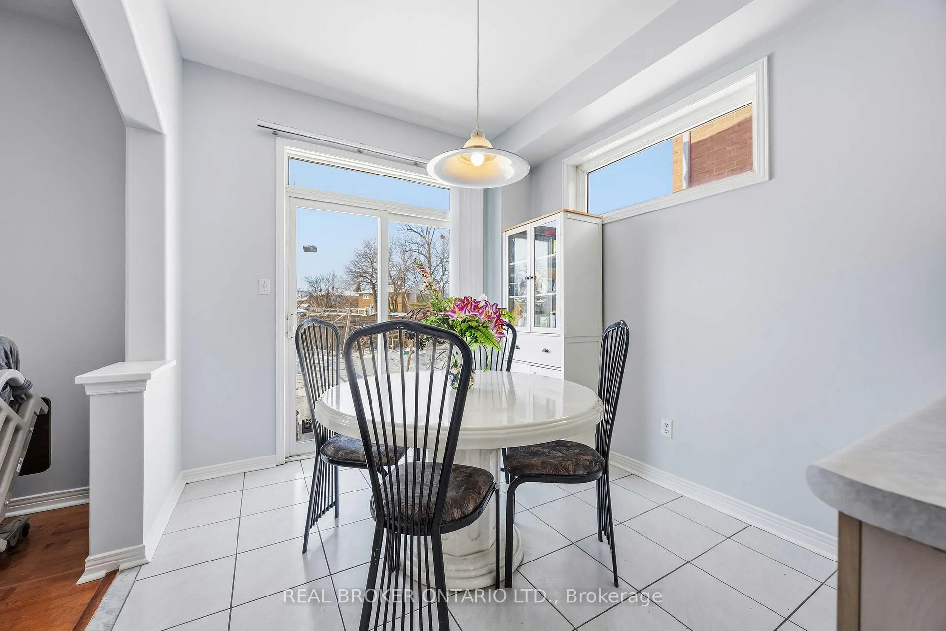 Photo 21 of 8 Medley Crescent, Markham, Milliken Mills East — HOMEH