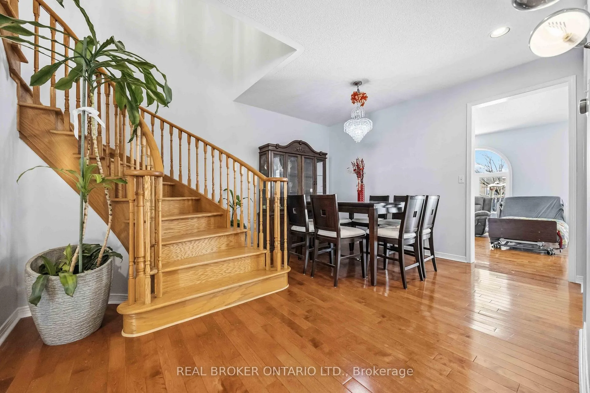 Photo 28 of 8 Medley Crescent, Markham, Milliken Mills East — HOMEH